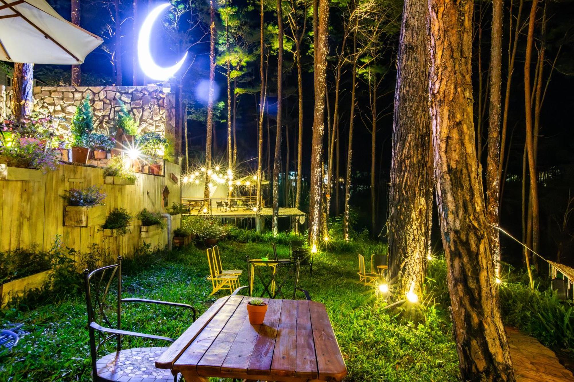 De Vivre Homestay Mang Den Kon Von Kla Luaran gambar